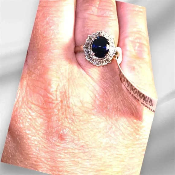 Sterling Silver Oval Created Sapphire Halo Ring Classic Elegant Style Size 7.5 - Picture 7 of 16